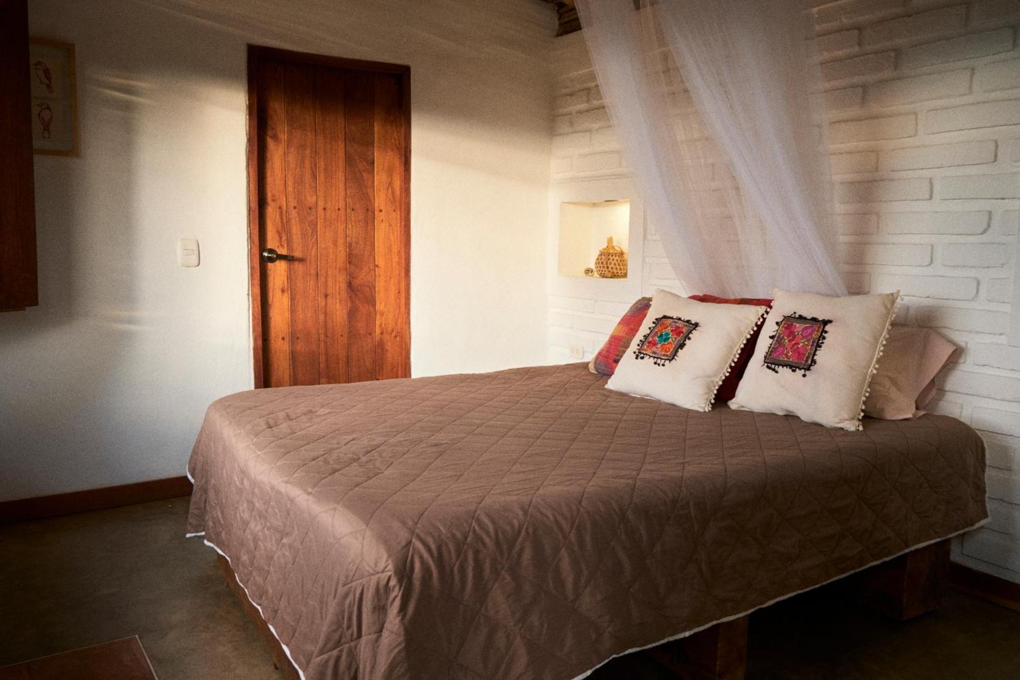 Hostal Juan Palitos Лос Сантос Екстериор снимка